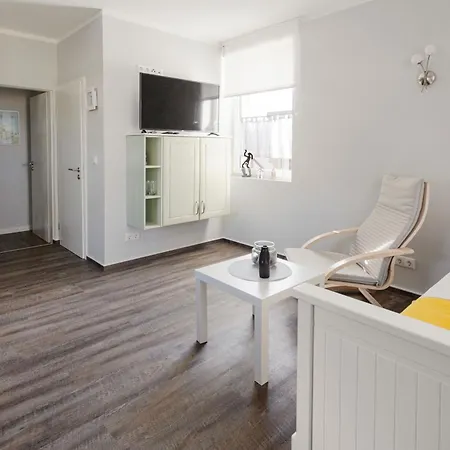 Alter Bahnhof * Kröslin